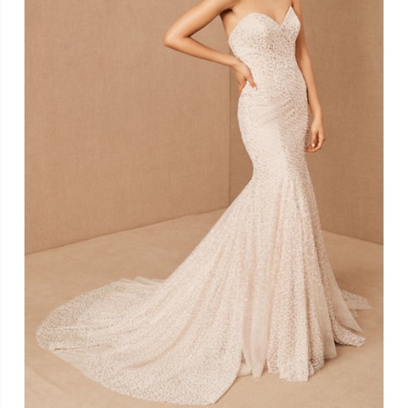 Wedding dress - Picture 4 of 9